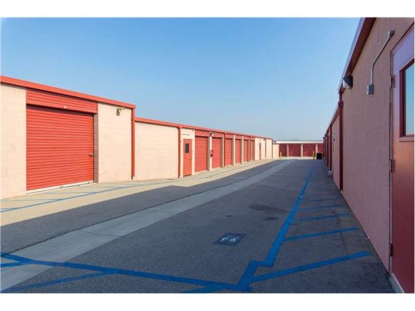 Extra Space Storage - 8530 - Rialto - Locust Ave - 3285 North Locust Avenue