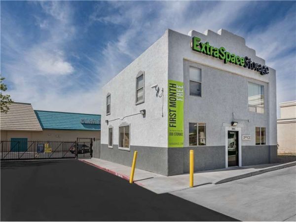 Extra Space Storage - 8629 - Albuquerque - San Mateo Blvd - 4801 San Mateo Boulevard Northeast
