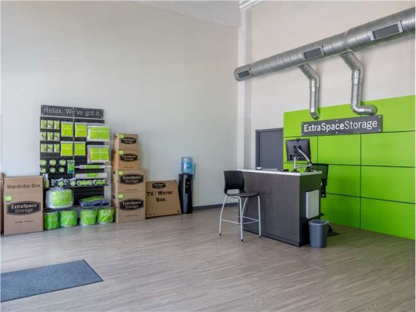Extra Space Storage - 8761 - Baltimore - 602 N Howard Street - 602 North Howard Street