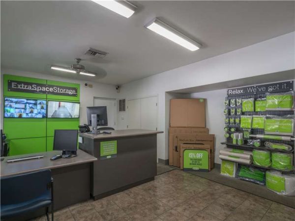 Extra Space Storage - 8786 - Phoenix - Indian School Rd - 301 West Indian School Road