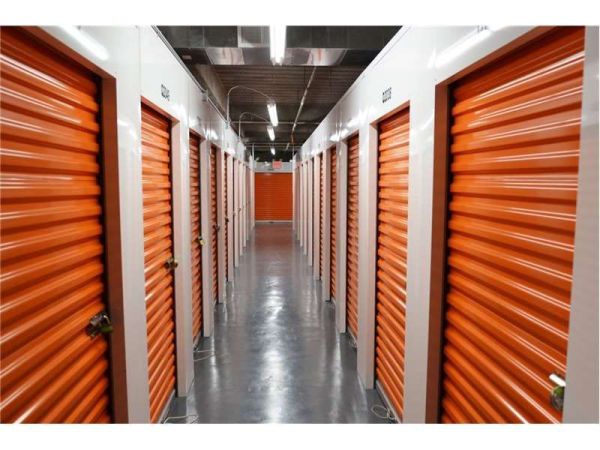 Extra Space Storage - 8880 - Queens - Crescent Street - 3719 Crescent Street