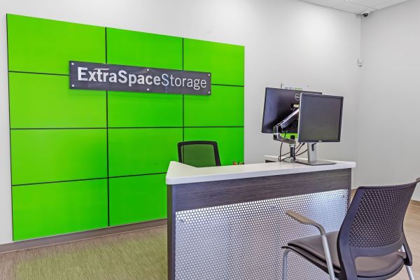Extra Space Storage - 7054 - Irvine - 20 Post - Annex - 20 Post