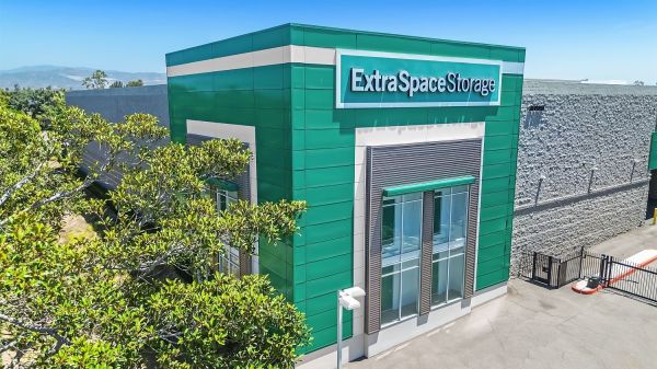 Extra Space Storage - 7054 - Irvine - 20 Post - Annex - 20 Post