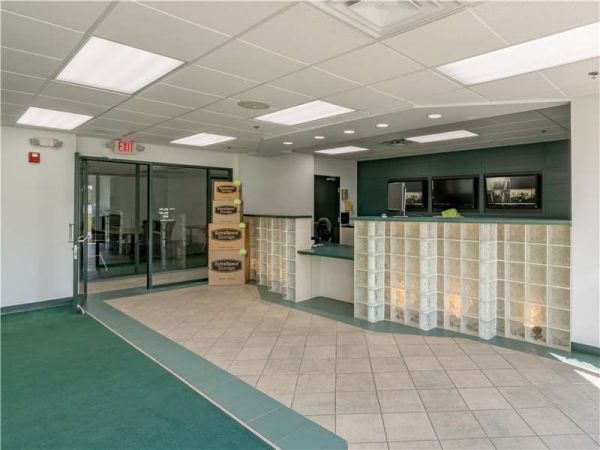 Extra Space Storage - 7104 - No Aurora - Kettle Ave - 1051 Kettle Avenue