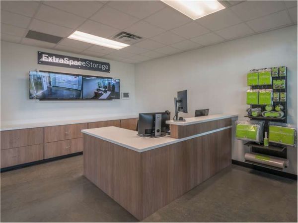 Extra Space Storage - 8990 - Austin - Boston Lane - 4518 Boston Lane