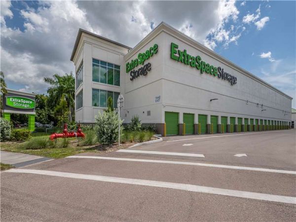 Extra Space Storage - 8955 - Fort Myers - Tamiami Trail - 19440 South Tamiami Trail