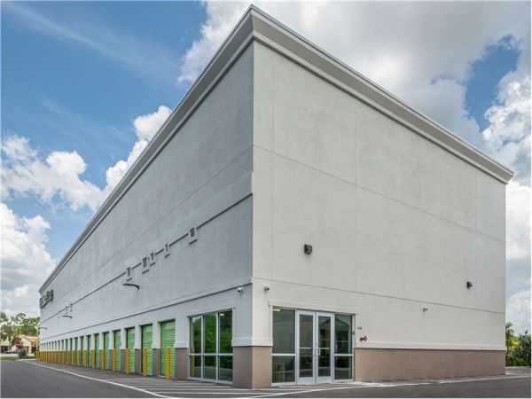 Extra Space Storage - 8955 - Fort Myers - Tamiami Trail - 19440 South Tamiami Trail