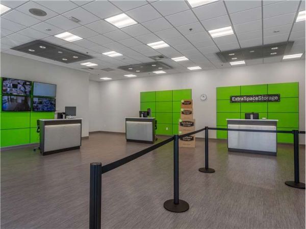Extra Space Storage - 7186 - Irvine - 17 Shield - Annex - 17 Shield