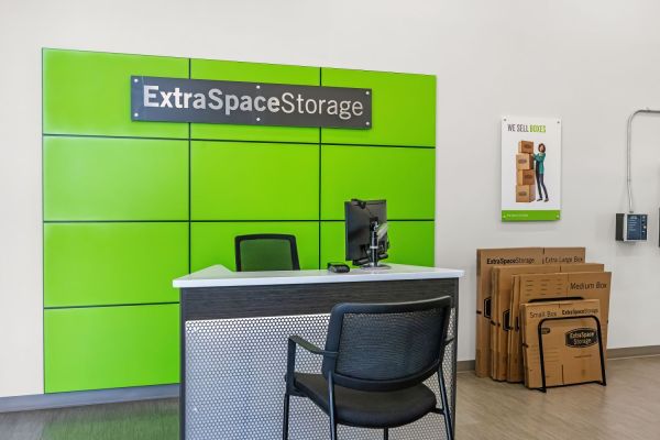 Extra Space Storage - 7252 - Miami - 10th Ave - 7865 Northeast 10th Avenue