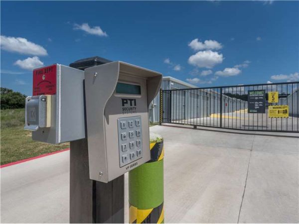 Extra Space Storage - 7320 - Dripping Springs - 5500 West Hwy 290 - 5500 West Hwy 290