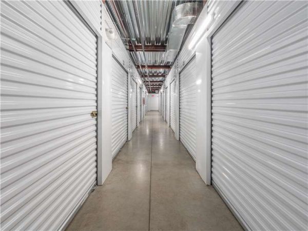 Extra Space Storage - 8895 - Fort Worth - West Vickery Blvd - 5230 West Vickery Boulevard