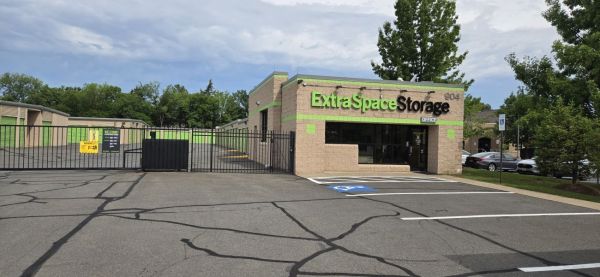 Extra Space Storage - 7473 - Leesburg - Trailview Blvd - 904 Trailview Boulevard Southeast