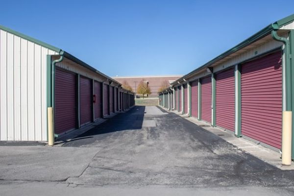 Public Storage - Zionsville - 4628 Northwestern Dr - 4628 Northwestern Dr