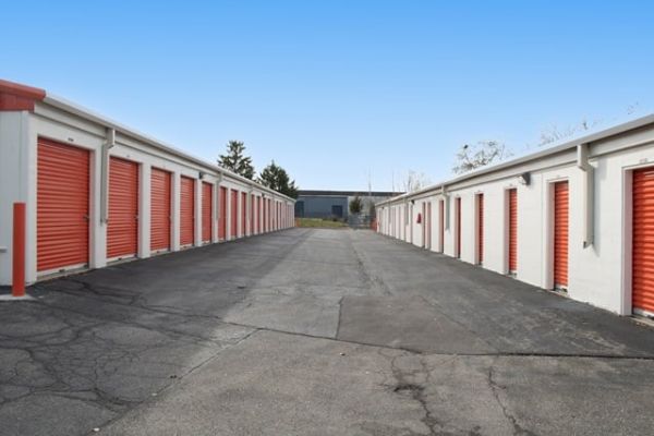 Public Storage - Grand Rapids - 2345 29th St SE - 2345 29th St SE