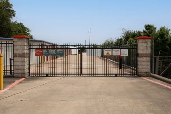 Public Storage - Cypress - 15814 Mueschke Rd - 15814 Mueschke Rd