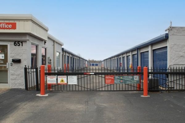 Public Storage - Collierville - 651 S Rowlett St - 651 S Rowlett St