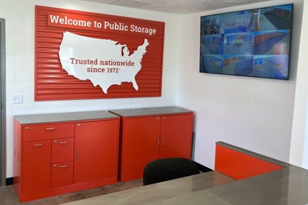 Public Storage - Moore - 3015 N Service Rd - 3015 N Service Rd