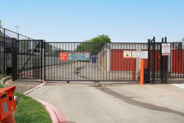 Public Storage - Arlington - 1601 Harwell Dr - 1601 Harwell Dr