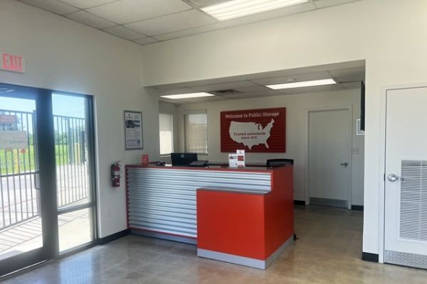 Public Storage - Manvel - 17512 Highway 6 - 17512 Highway 6