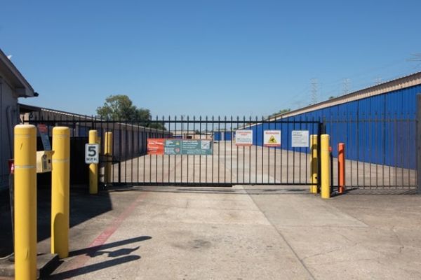Public Storage - Dickinson - 5741 FM 646 Rd E - 5741 FM 646 Rd E