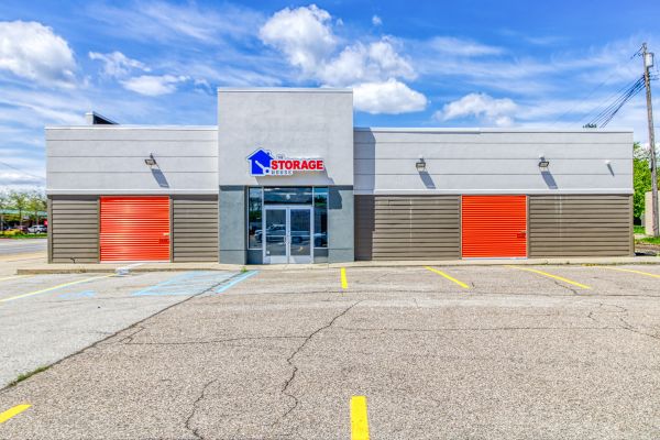 Citizen Storage - Storage House - 906 West Huron Street