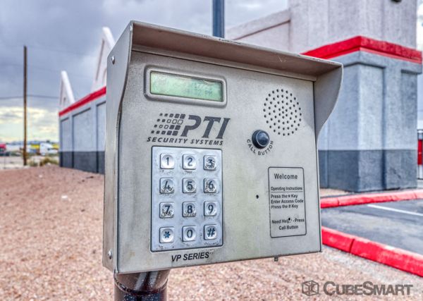 CubeSmart Self Storage NV North Las Vegas Las Vegas Blvd N - 3755 Las Vegas Boulevard North