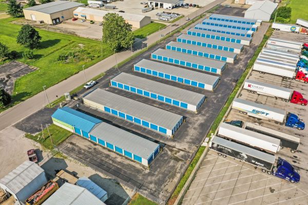 Extra Space Storage - 2131 - Seymour - Montgomery Dr - 2741 Montgomery Drive