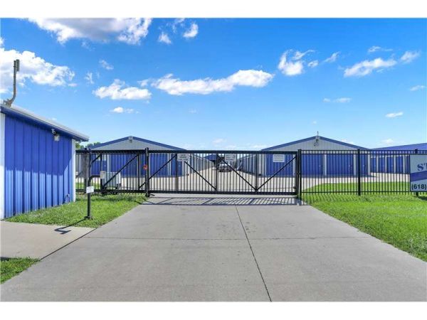 Extra Space Storage - 2156 - Bethalto - Moreland Rd - 715 South Moreland Road