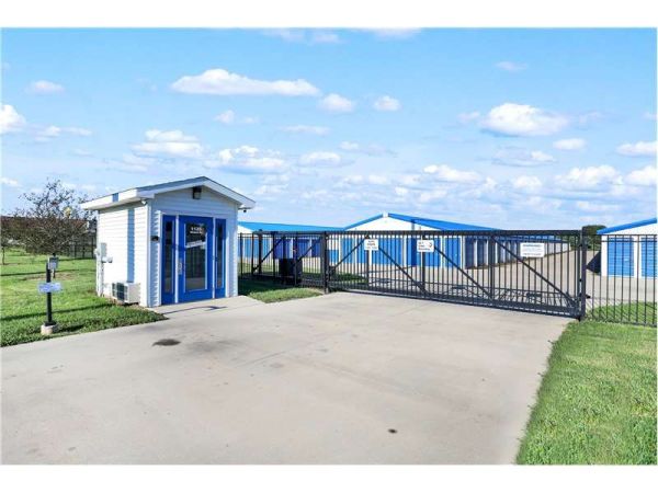 Extra Space Storage - 2160 - Lincoln - Hickox Dr - 1125 Hickox Drive