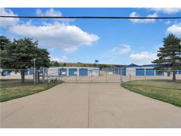 Extra Space Storage - 2162 - Morton - Jefferson St - 1039 West Jefferson Street