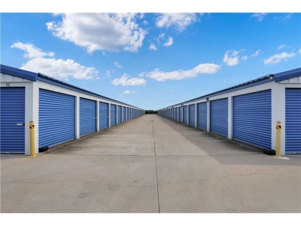 Extra Space Storage - 2163 - Paris - Jasper St - 610 East Jasper Street