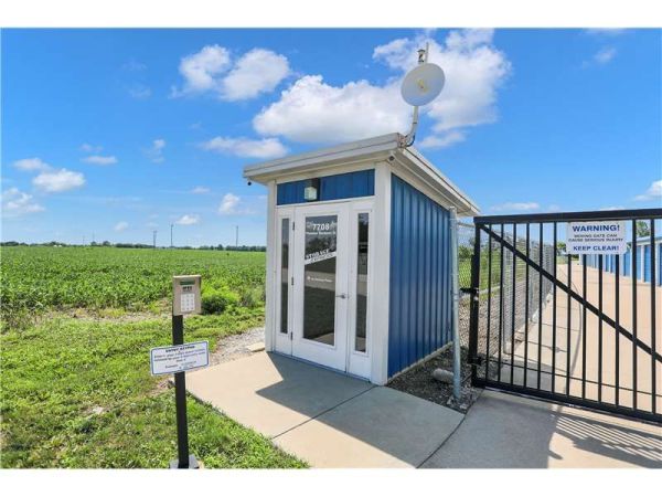 Extra Space Storage - 2166 - Troy - Plummer Business Dr - 7708 Plummer Business Drive