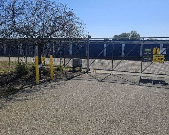 Extra Space Storage - 2173 - Charleston - Harrison Street Rd - 17939 East Harrison Street