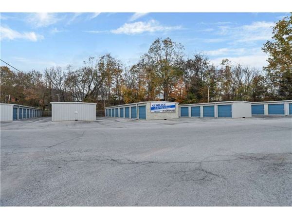 Extra Space Storage - 2177 - Madison - 2nd St - 1054 West 2nd Street