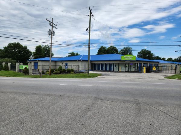 Extra Space Storage - 2190 - Jeffersonville - 2225 E 10th St. - 2225 East 10th Street