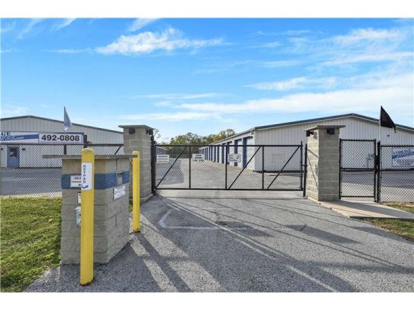 Extra Space Storage - 2202 - Sidney - Riverside Dr - 999 Riverside Drive