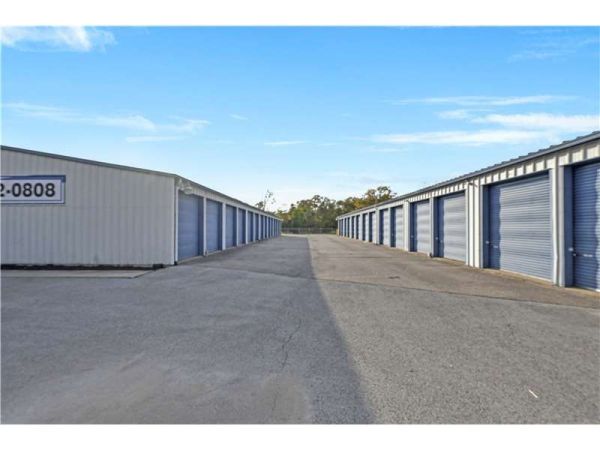 Extra Space Storage - 2202 - Sidney - Riverside Dr - 999 Riverside Drive
