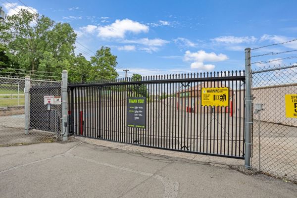 Extra Space Storage - 6203 - Chester - Andrews Ln - Annex - 1 Andrews Lane