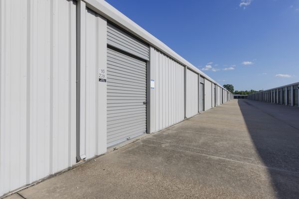 The Storage Center 8014 - Oak Villa - 2240 Oak Villa Boulevard