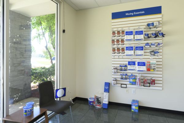 The Storage Center 8016 - Pearl - 4235 U.s. 80