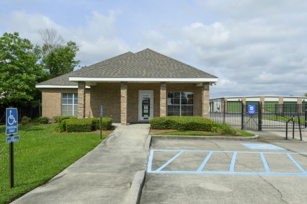 The Storage Center 8022 - Wall Blvd - 490 Wall Boulevard