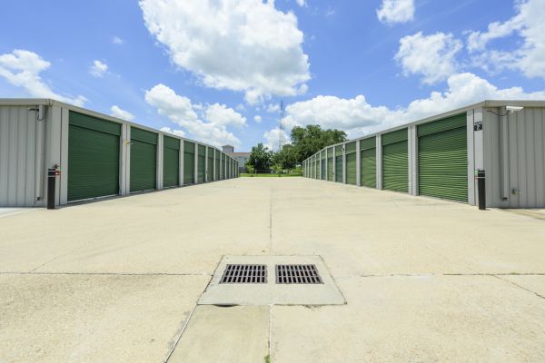 The Storage Center 8023 - Scott - 2130 West Willow Street