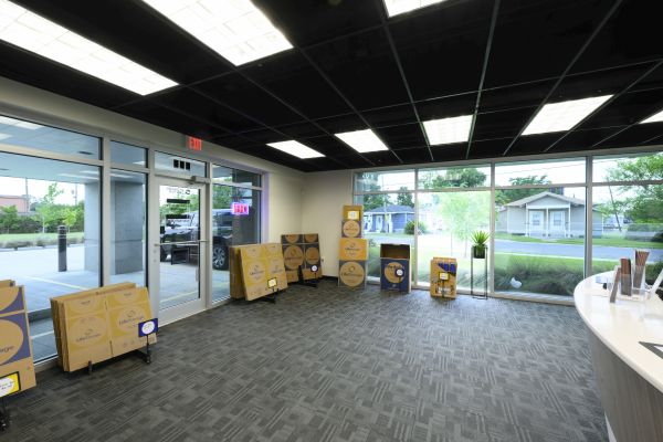 The Storage Center 8046 - South Kenner - 720 Clay Street