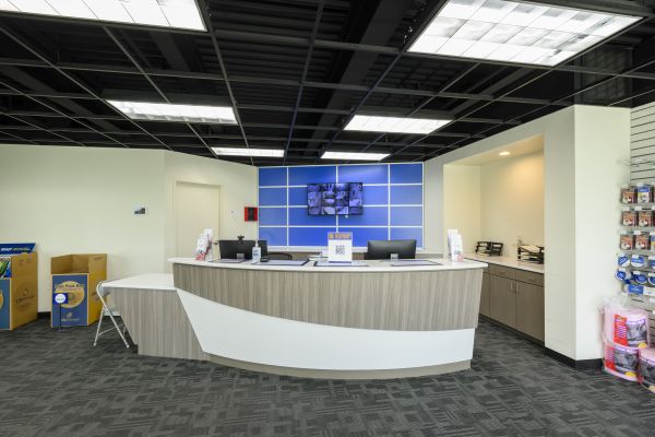 The Storage Center 8055 - West Esplanade - 1529 32nd Street