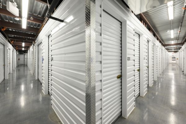 The Storage Center 8062 - Westbank Expressway - 1400 Westbank Expressway