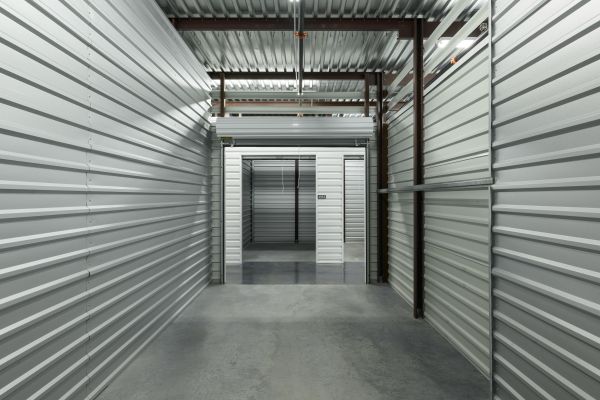 The Storage Center 8062 - Westbank Expressway - 1400 Westbank Expressway