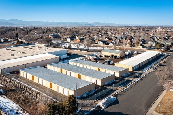 A Plus Self Storage - 425 Quebec Avenue