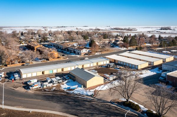 A Plus Self Storage - 425 Quebec Avenue