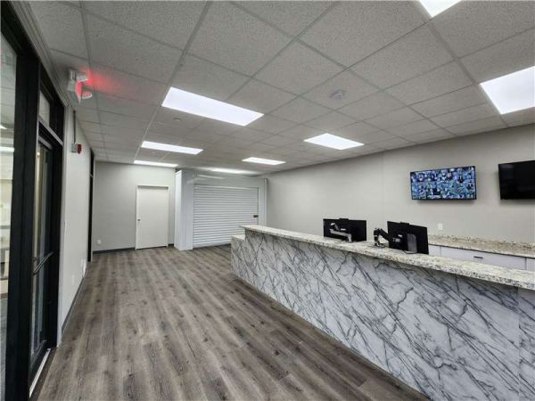 Extra Space Storage - 6176 - Lenexa - Pflumm Rd - 10800 Pflumm Road