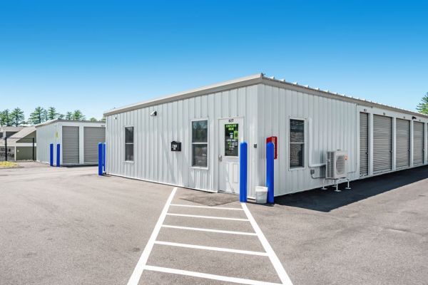 Extra Space Storage - 6211 - Pembroke - Sand Road - 627 Sand Road